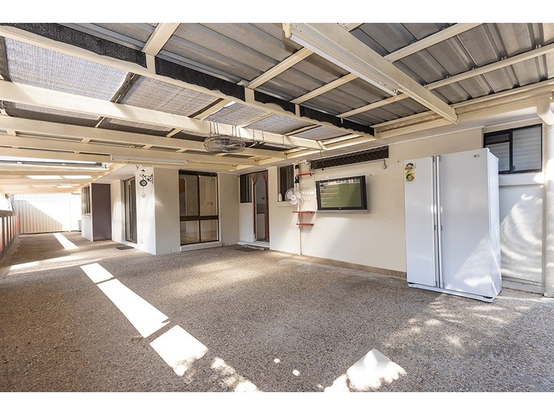 25 Owens Crescent, Regents Park QLD 4118