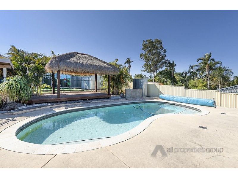 25 Owens Crescent, Regents Park QLD 4118