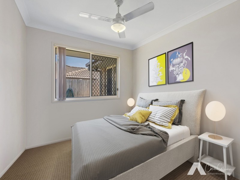 26 Oakvale Ave, Holmview QLD 4207