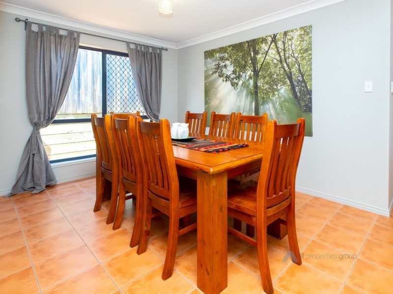 14 Standford Place, Regents Park QLD 4118