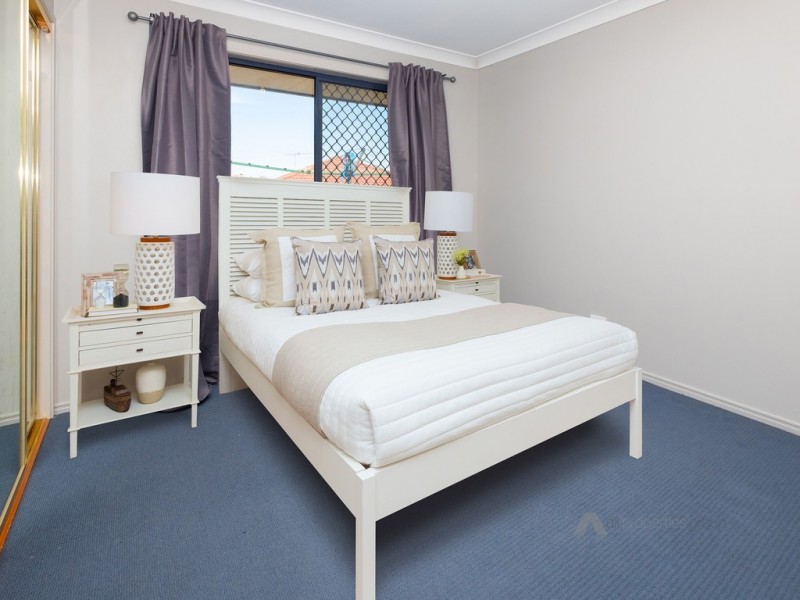 14 Standford Place, Regents Park QLD 4118