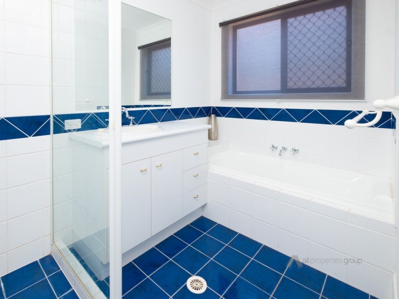14 Standford Place, Regents Park QLD 4118