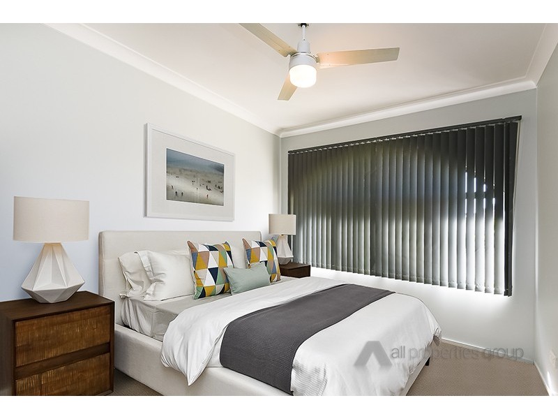 67 OWENS CRESCENT, Regents Park QLD 4118