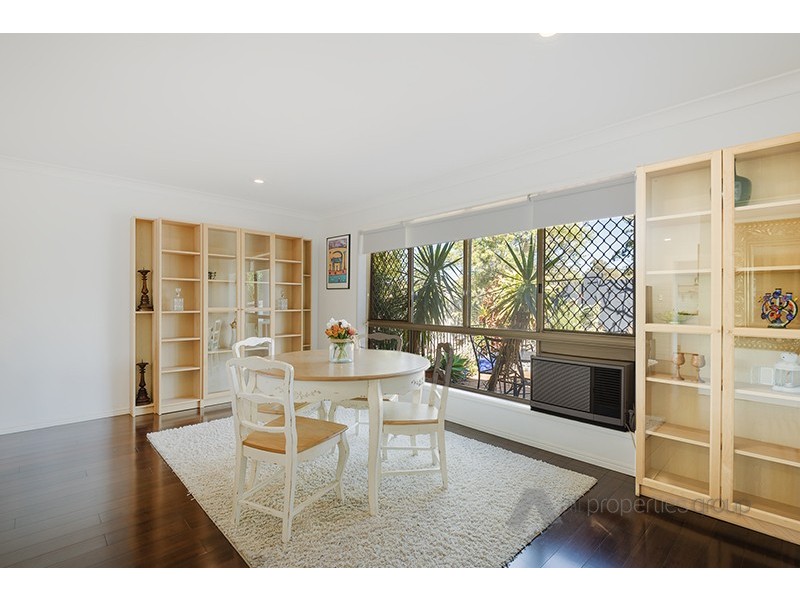 105 Sumners Rd, Jamboree Heights QLD 4074