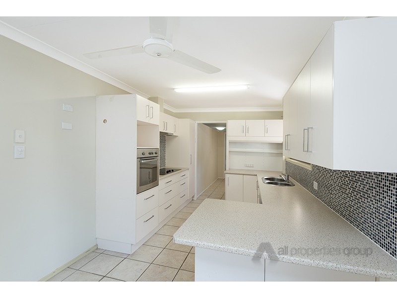 8 Macauley Drive, Boronia Heights QLD 4124