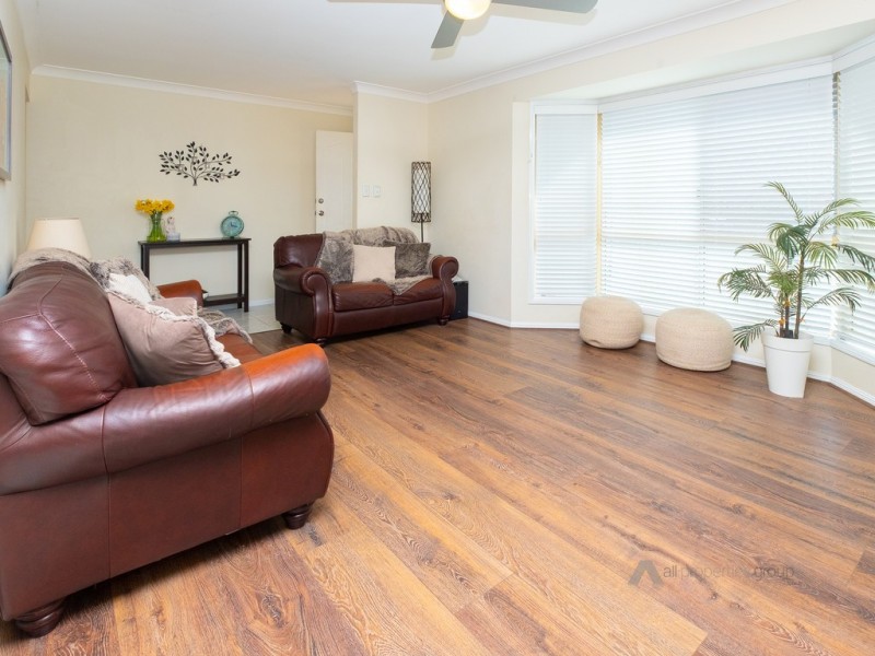 56 Redgum Drive, Regents Park QLD 4118