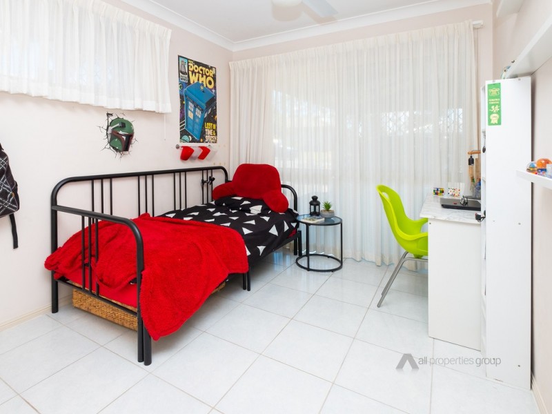 56 Redgum Drive, Regents Park QLD 4118