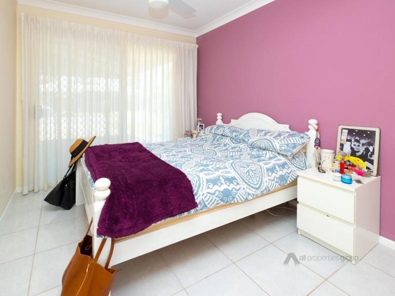 56 Redgum Drive, Regents Park QLD 4118