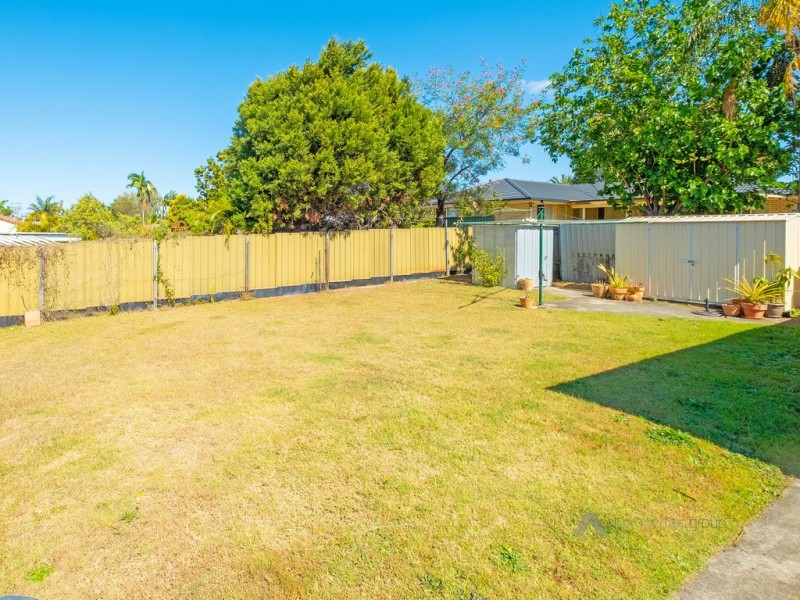 56 Redgum Drive, Regents Park QLD 4118
