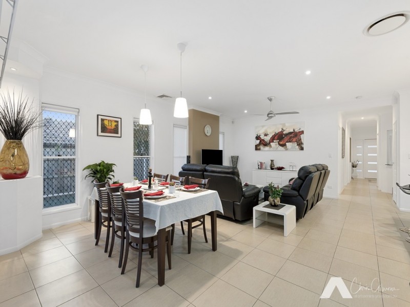 29 Larapinta Circuit, Parkinson QLD 4115