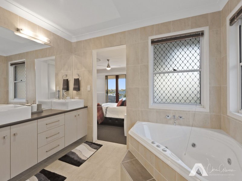 29 Larapinta Circuit, Parkinson QLD 4115