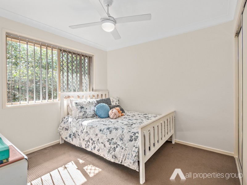 22 John Davison Place, Crestmead QLD 4132