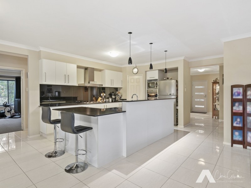 18-20 Border Cres, New Beith QLD 4124