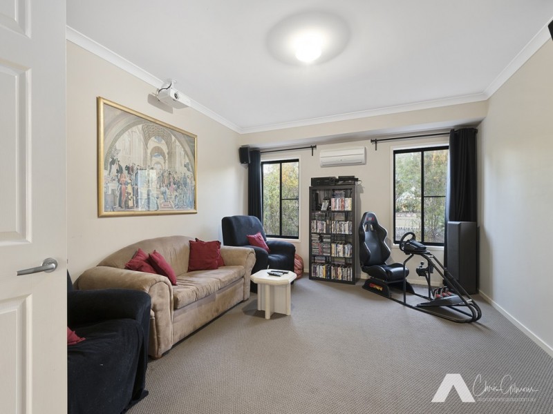 18-20 Border Cres, New Beith QLD 4124