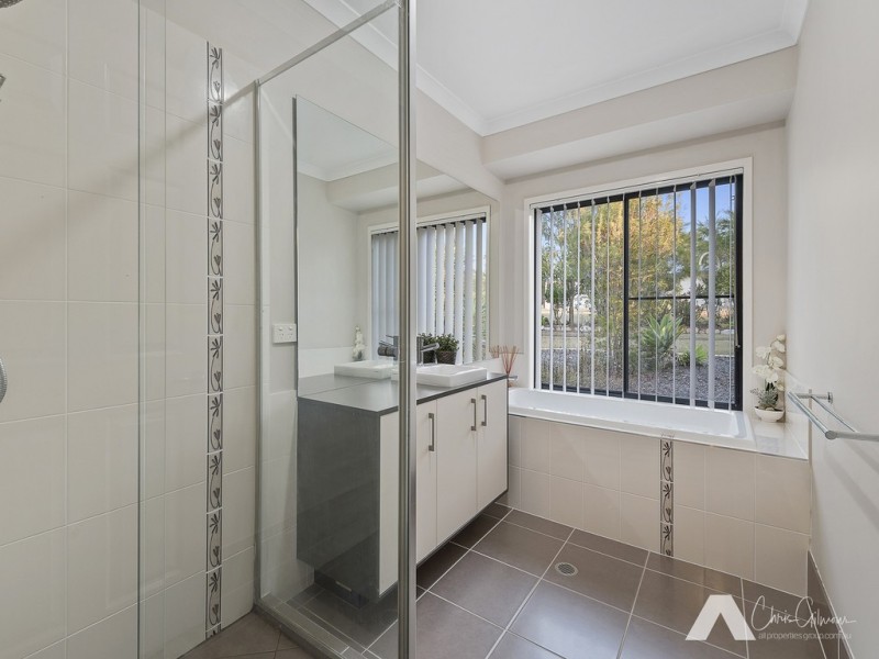 18-20 Border Cres, New Beith QLD 4124