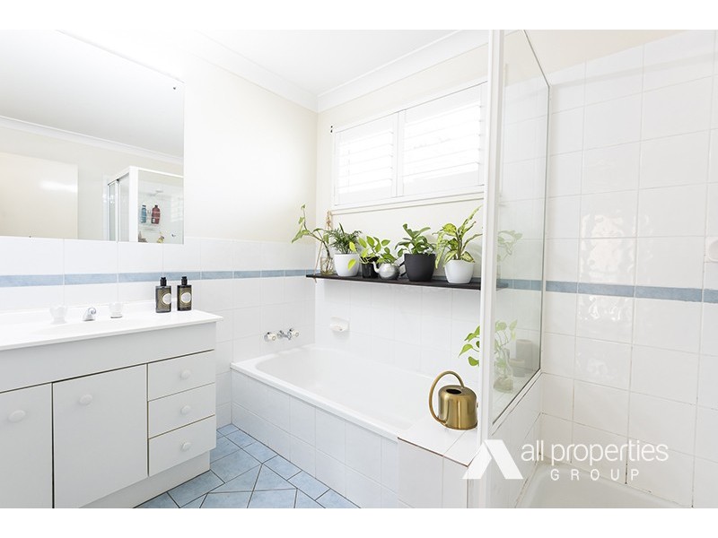 5 Wentworth Tce, Boronia Heights QLD 4124