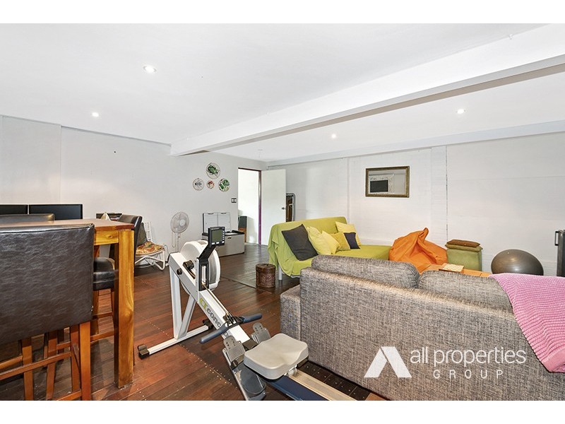 5 Wentworth Tce, Boronia Heights QLD 4124