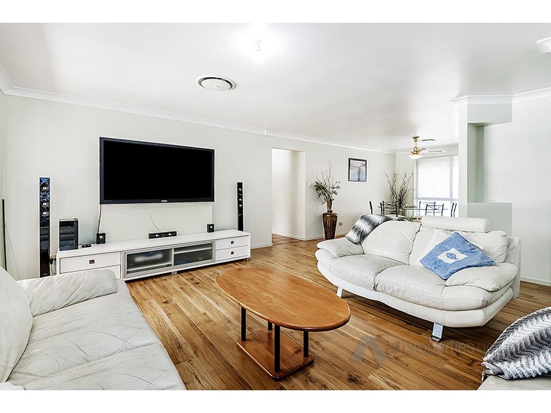 23 Fernhill Place, Parkinson QLD 4115