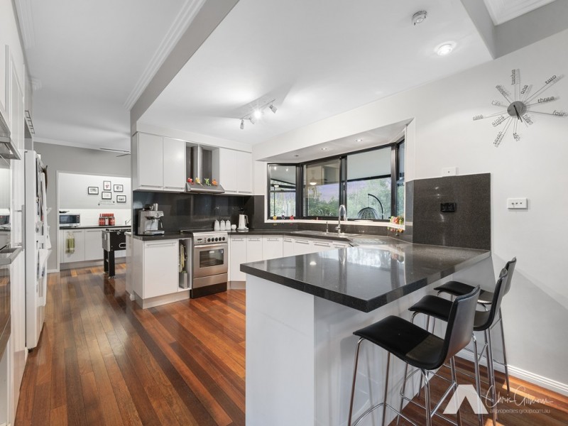 1-3 Sunbird Ct, Greenbank QLD 4124