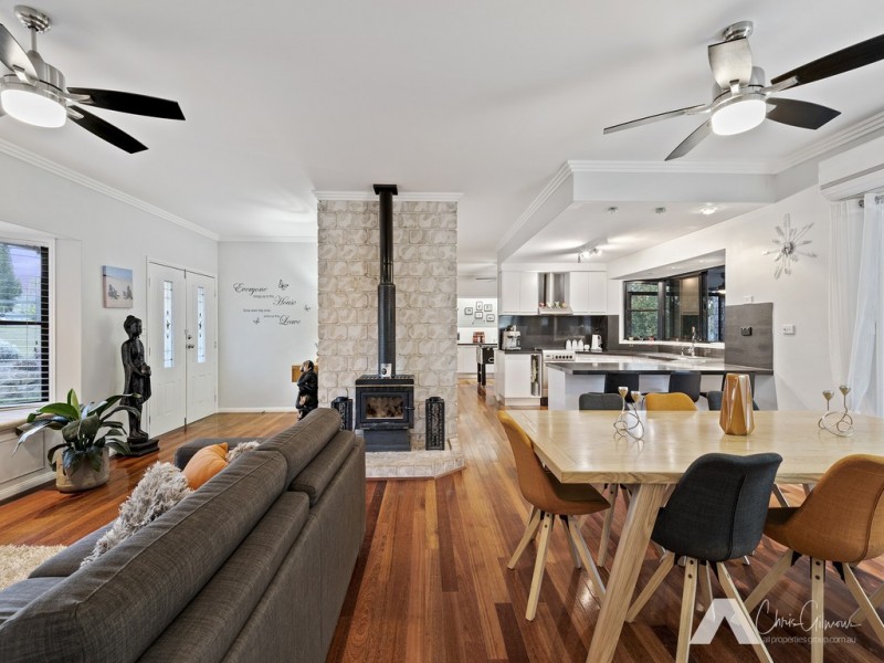 1-3 Sunbird Ct, Greenbank QLD 4124