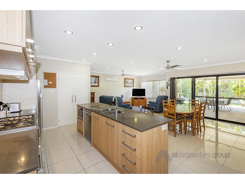 3 Bignonia Close, Heathwood QLD 4110