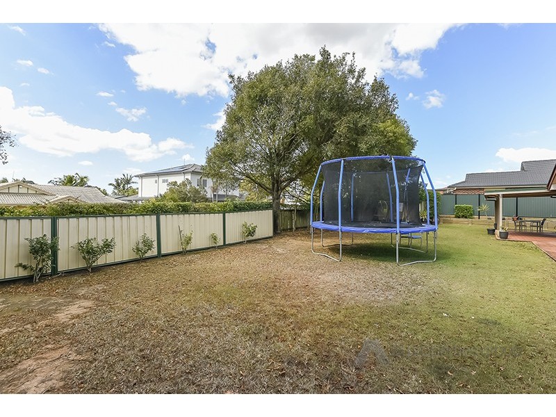 72 Balgownie Crescent, Parkinson QLD 4115
