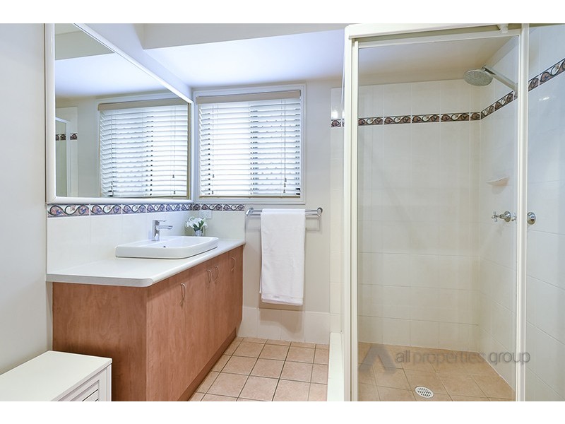 7 St Ives Circuit, Forest Lake QLD 4078