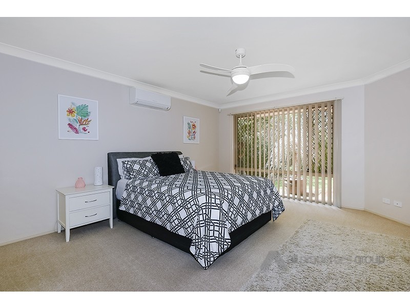 7 St Ives Circuit, Forest Lake QLD 4078