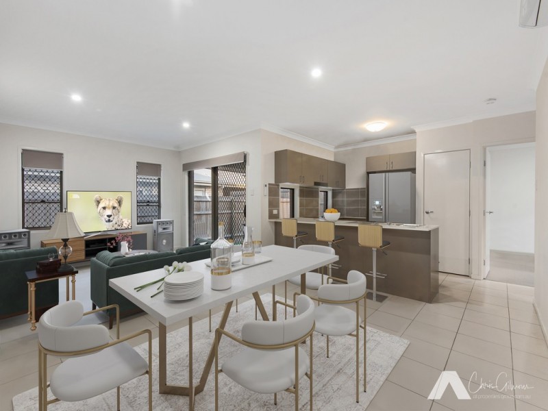 33 Mt Barney Crescent, Park Ridge QLD 4125