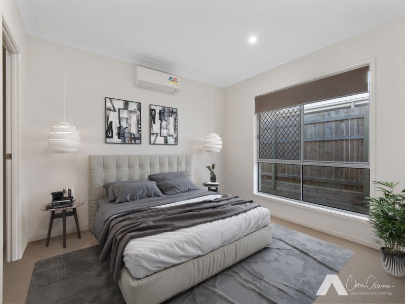 33 Mt Barney Crescent, Park Ridge QLD 4125