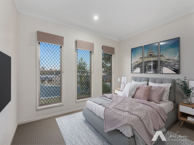 33 Mt Barney Crescent, Park Ridge QLD 4125