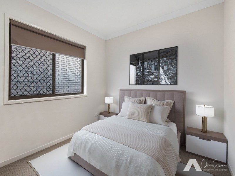 33 Mt Barney Crescent, Park Ridge QLD 4125
