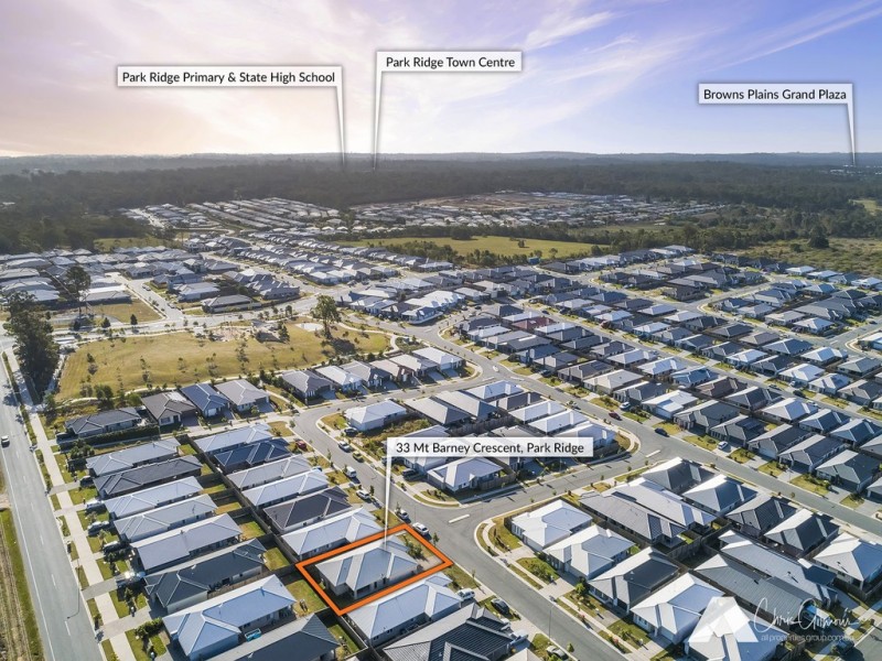 33 Mt Barney Crescent, Park Ridge QLD 4125