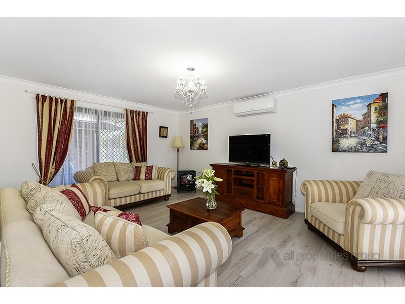 181 EMERALD DRIVE, Regents Park QLD 4118