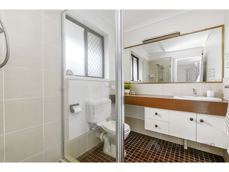 181 EMERALD DRIVE, Regents Park QLD 4118