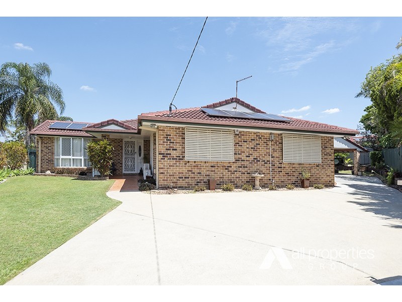 4 SILVERASH CT, Regents Park QLD 4118