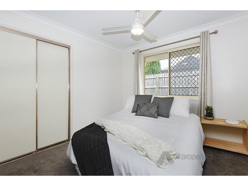15 Swanbrook Place, Parkinson QLD 4115