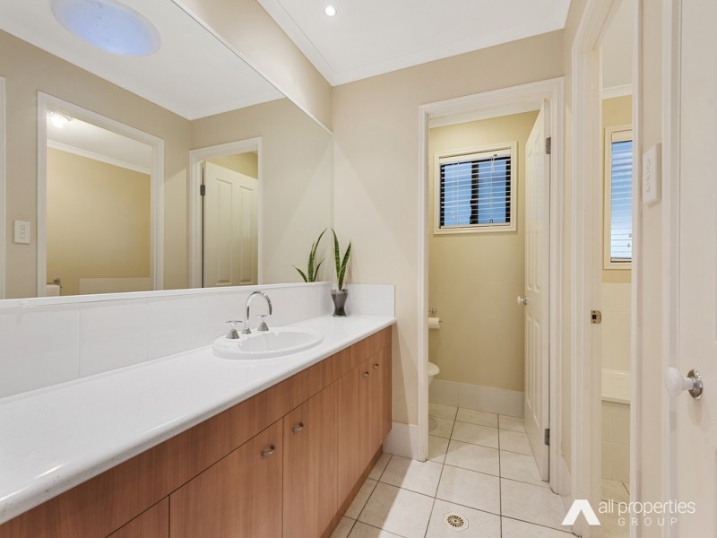 344-346 Equestrian Drive, New Beith QLD 4124
