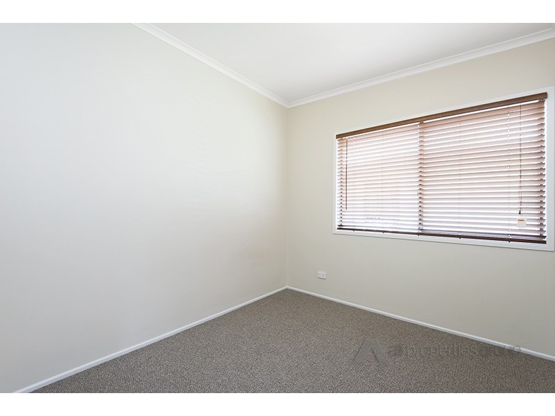 49 London Street, Eight Mile Plains QLD 4113