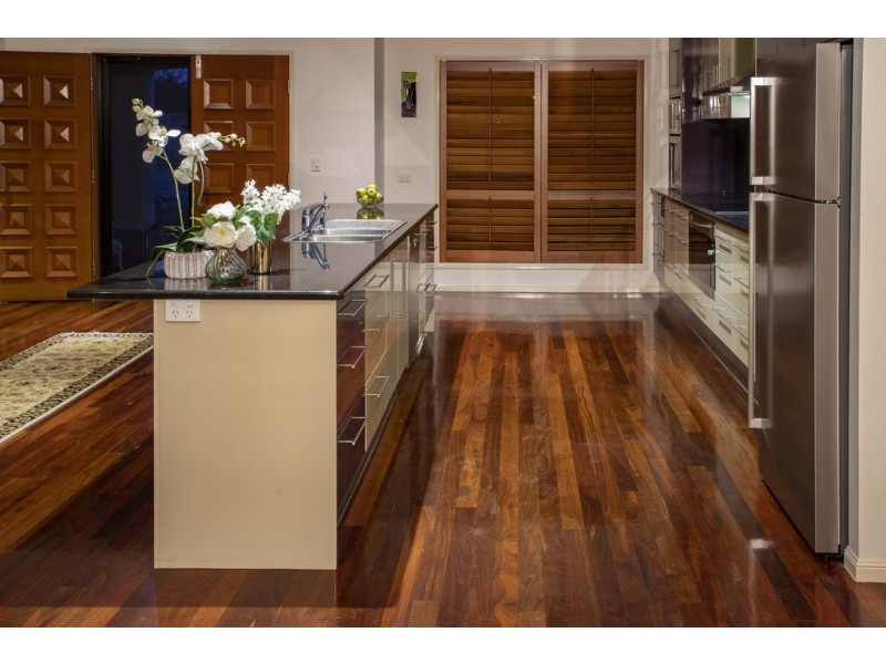 8 Fallon Court, Calamvale QLD 4116