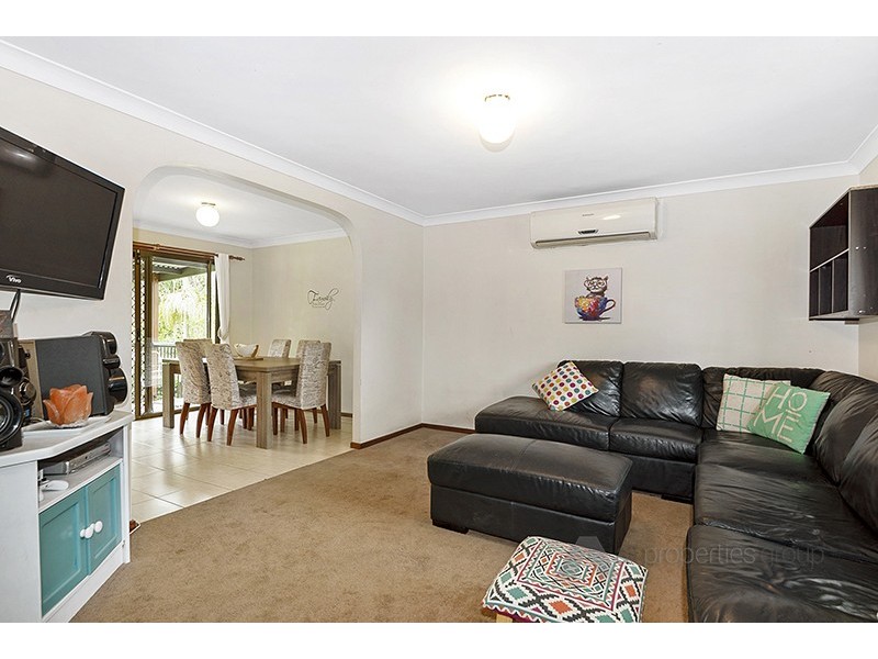 16 Dornock Drive, Boronia Heights QLD 4124