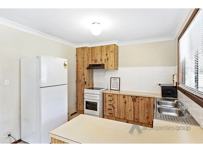 16 Dornock Drive, Boronia Heights QLD 4124