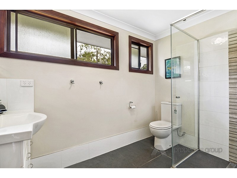 16 Dornock Drive, Boronia Heights QLD 4124