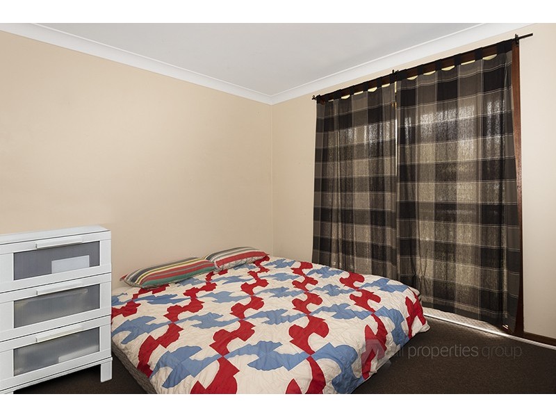 16 Dornock Drive, Boronia Heights QLD 4124