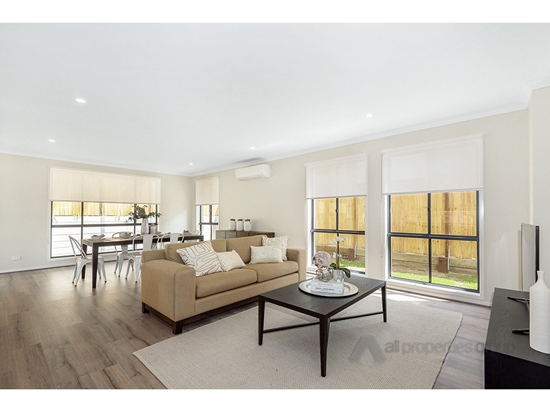 87 Falkland Street West, Heathwood QLD 4110