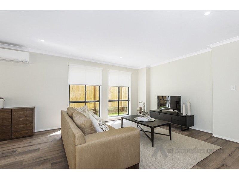 87 Falkland Street West, Heathwood QLD 4110