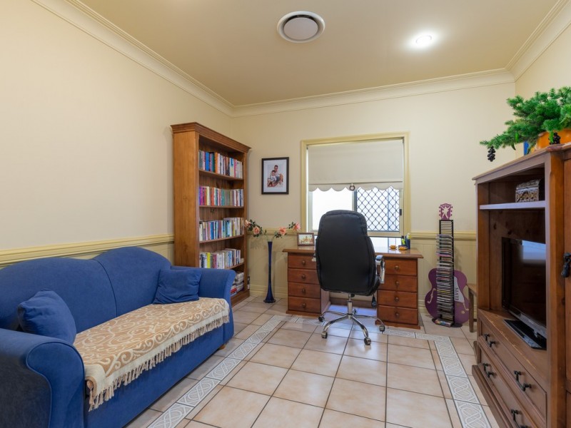 21 COLNE STREET, Kuraby QLD 4112