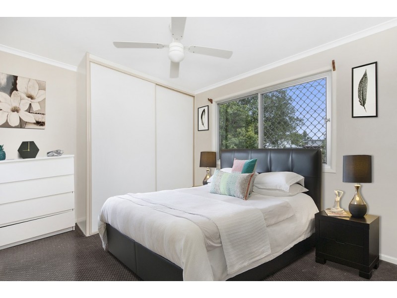 18 Alderbaran Drive, Kingston QLD 4114