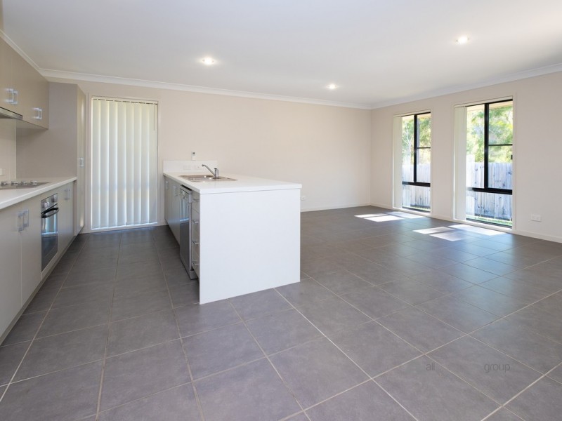 23 John Davison Place, Crestmead QLD 4132