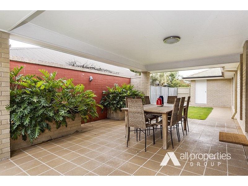 16 Cypress Street, Heathwood QLD 4110